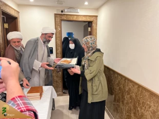 در نشست نخبگان با مسئول بعثه رهبری در مدینه مطرح شد

بهره برداری نخبگان از فرصت حضور در مدینه 3