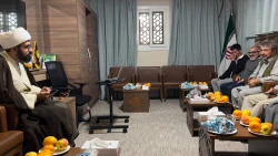 در بعثه رهبری در مدینه ؛
دیدار مسئول بعثه رهبری در مدینه با  نمایندگان کاروانی از استرالیا  6