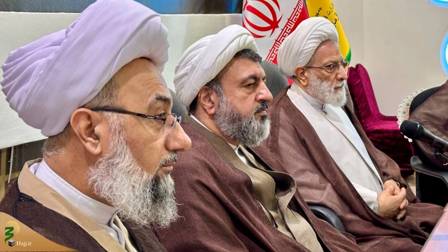 برگزاری جلسه خادمان فرهنگی در مکه با حضور مسئول دفتر بعثه رهبری 3