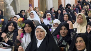دانشجویان و زائران ایرانی در مدینه برگزار کردند؛

جشن میلاد امام حسین (ع) در در جوار حرم نبوی  2