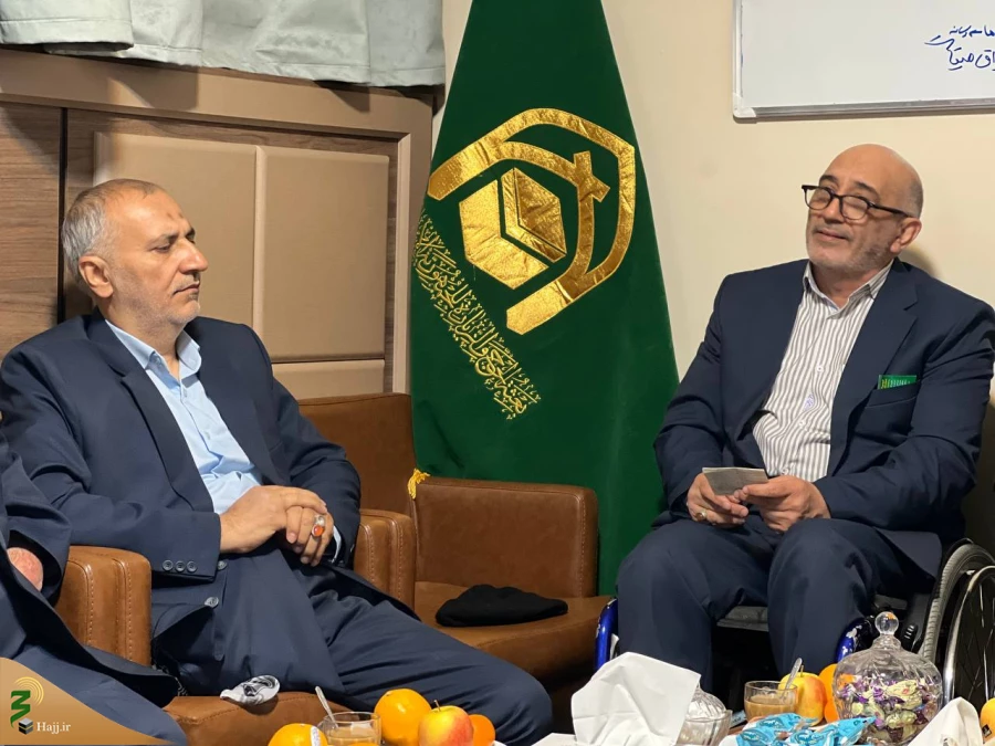 در سالروز ولادت حضرت قمر بنی هاشم و روز جانباز ؛

دیدار مسئول بعثه رهبری در مدینه با جانبازان دفاع مقدس  6