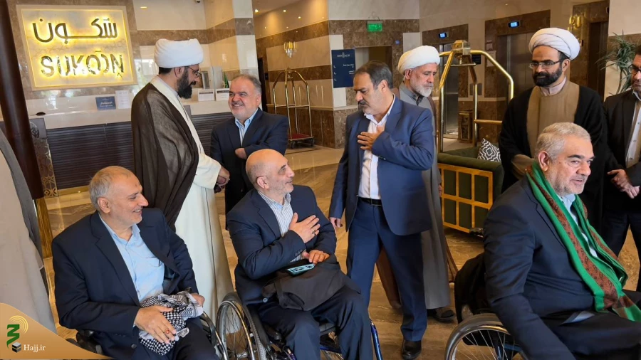 در سالروز ولادت حضرت قمر بنی هاشم و روز جانباز ؛

دیدار مسئول بعثه رهبری در مدینه با جانبازان دفاع مقدس  13