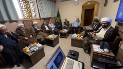 هم اندیشی مسئول بعثه رهبری در مدینه با مدیران و روحانیون کاروانهای دانشجویی؛

تلاش برای افزایش بهره معنوی دانشجویان در عمره  
 2