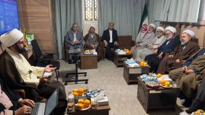 هم اندیشی مسئول دفتر نمایندگی بعثه در مدینه با مدیران و روحانیون کاروانهای دانشجویی؛

تلاش برای افزایش بهره معنوی دانشجویان در عمره  
