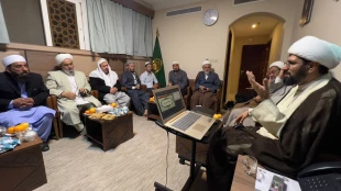 مسئول بعثه رهبری در دیدار علمای اهل سنت 

 8