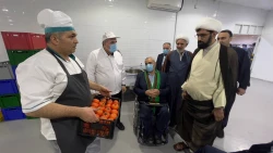 در مدینه منوره ؛
بازدید مسئول بعثه رهبری به همراه تعدادی از جانبازان از آشپزخانه مرکزی  2