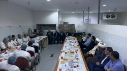 در مدینه منوره ؛
بازدید مسئول بعثه رهبری به همراه تعدادی از جانبازان از آشپزخانه مرکزی  2