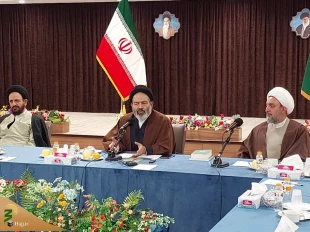 نماینده ولی فقیه در امور حج و زیارت : 

لزوم هم افزایی برای موفقیت های بیشتر در حج و زیارت 
 2