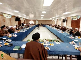 نماینده ولی فقیه در امور حج و زیارت : 

لزوم هم افزایی برای موفقیت های بیشتر در حج و زیارت 
 2