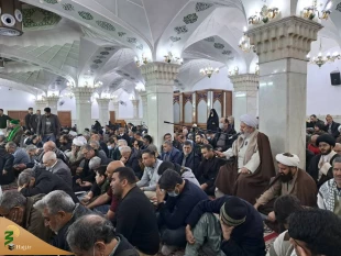برگزاری دعای کمیل برای زائران ایرانی در نجف اشرف 5
