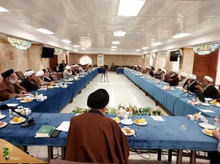 Supreme Leader’s Representative in Hajj and pilgrimage affairs emphasis
Synergy for greater success in Hajj and pilgrimage 
 5