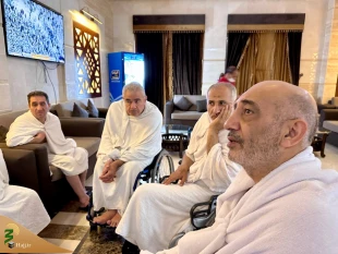 وارد شدن کاروان جانبازان به مکه:

 آوای ایثار و عشق در حریم پاک خانه خدا 14