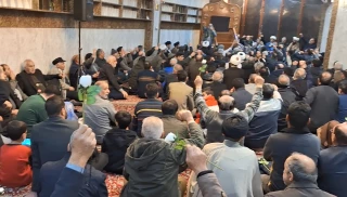 طنین شعار «الله اکبر» زائران ایرانی در حرم حضرت اباالفضل (ع) + فیلم