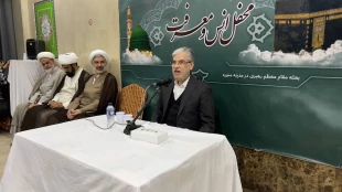 در جمع دانشجویان عمره گزار در مدینه مطرح شد ؛

وزیر علوم: اخلاق، عدالت و استقلال از ارزش‌های ماندگار انقلاب اسلامی  6