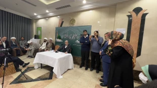 در جمع دانشجویان عمره گزار در مدینه مطرح شد ؛

وزیر علوم: اخلاق، عدالت و استقلال از ارزش‌های ماندگار انقلاب اسلامی  8