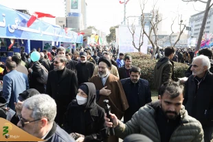 غرفه فرهنگی مجموعه حج و زیارت در راهپیمایی یوم الله ۲۲ بهمن 2