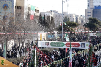 حضور در راهپیمایی پرشکوه ۲۲ بهمن ۱۴۰۳ 5