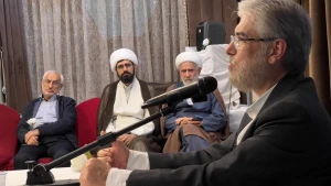 در مراسم سالگرد پیروزی انقلاب اسلامی در جمع دانشجویان عمره گزار؛

وزیر علوم: ارتقای کیفیت آموزش اولویت امروز آموزش عالی است