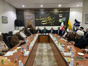 برگزاری جلسه خادمان فرهنگی با حضور حجت‌الاسلام اکبری در مکه: 

عدالت، آزادی و رفاه از اصول اساسی حکومت حضرت مهدی(ع)
 2