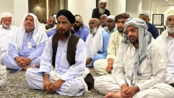 حضور مسئول دفتر بعثه رهبری در کاروان اهل سنت در مکه:

