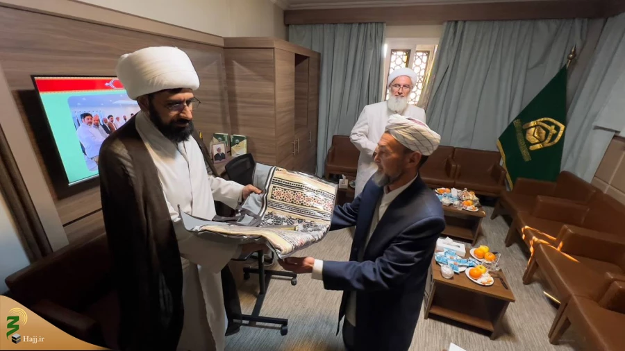 در مدینه منوره انجام شد ؛

هم‌اندیشی مسئولان بعثه رهبری و علمای اهل سنت  22