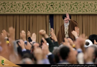 رهبر انقلاب در دیدار دانشمندان، متخصصان و مسئولان صنعت دفاعی کشور:

روز ۲۲ بهمن امسال یک قیام مردمی و یک حرکت بزرگ ملی بود 2
