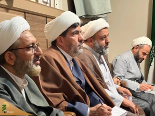 به همت بعثه رهبری در مدینه؛ 

برگزاری کارگاه آموزشی مناسک عمره برای روحانیون کارآموز  2
