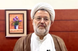 حجت‌الاسلام میرزایی، کارشناس اهل تسنن در بعثه رهبری مکه

برگزاری برنامه‌های فرهنگی ویژه برادران اهل تسنن در سفر عمره+فیلم 2