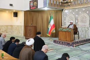 
حجت الاسلام و المسلمین عشرتی:

سازش با طاغوت سقوط به دره ای هولناک و خروج از توحید است 4