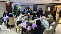 بازدید مسئولین بعثه رهبری از هتل واحه رفاهه: 

پیوندی معنوی میان زائران و یاد شهدا 10