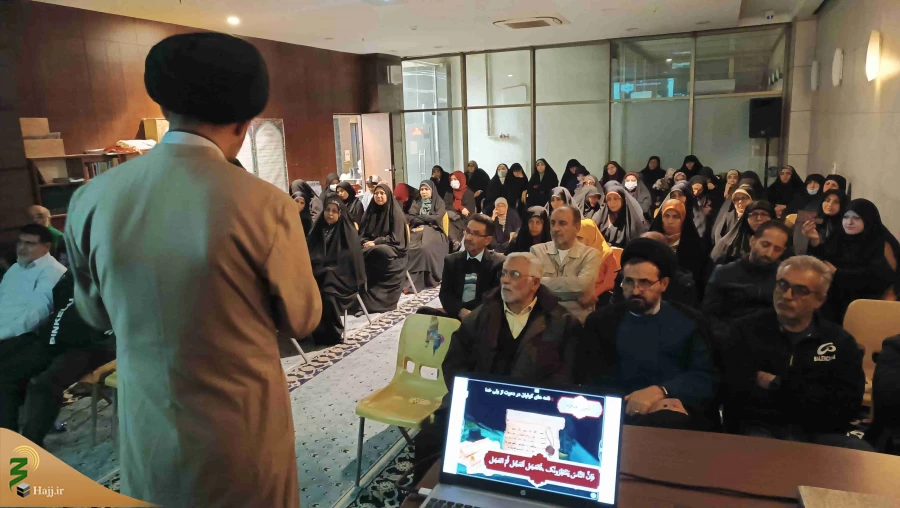 تجلیل از خانواده شهدا و تکریم دانشجویان در کربلای معلی