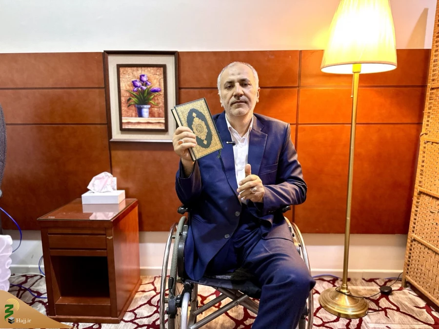 "علی دوازده امامی مطلق(جانباز قطع نخاع)

لحظات معنوی در عملیات شلمچه با قرآن کریم" 2