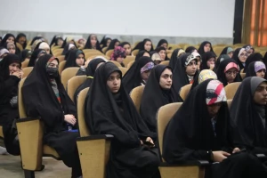 به میزبانی قم برگزار شد

آیین اعزام کاروان‌های عمره دانش آموزی سراسر کشور 