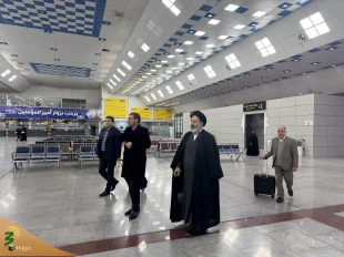 Supreme Leader's Representative and head of the Hajj and Pilgrimage organization arrived Iraq 2
