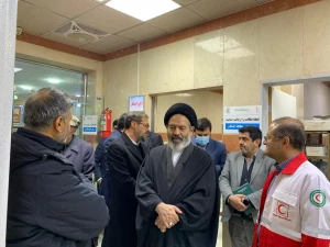 بازدید نماینده ولی فقیه در امور حج و زیارت از درمانگاه هلال احمر ایران در نجف اشرف