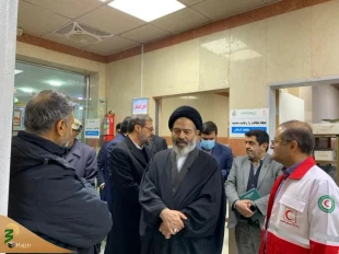 زیارة ممثل الولی الفقیه فی شؤون الحج و الزیارة الی مسوصف الهلال الاحمر الایرانی فی النجف الاشرف 2