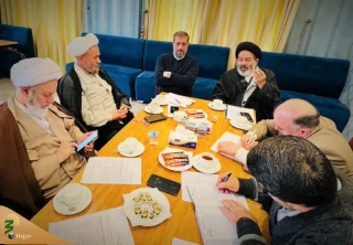 تاكيد ممثل الولي الفقيه في شؤون الحج و الزيارة على ضرورة تحديد أولويات و تحديد الزمان و تخطيط لحل مشاكل الزوار
