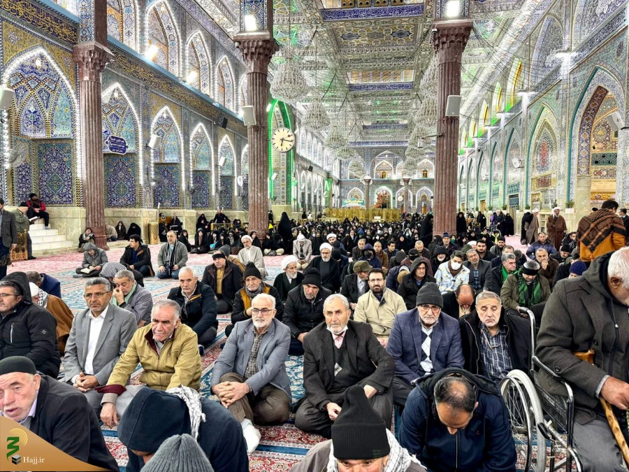 حجت‌الاسلام والمسلمین نواب در حرم مطهر امام حسین(ع):

مقبره سید حسن نصرالله کربلای دیگری برای هدایت انسان‌ها خواهد شد 11