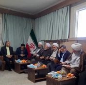 دیدار مدیران و روحانیون کاروان های عمره دانش آموزی با مسئول دفتر بعثه در مدینه 9