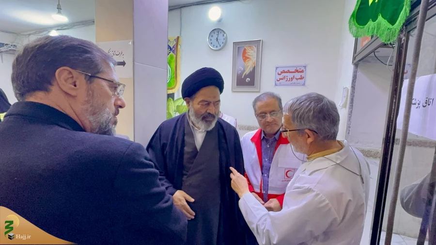 بازدید مسئولان حوزه حج و زیارت از مرکز پزشکی هلال احمر در عراق 3