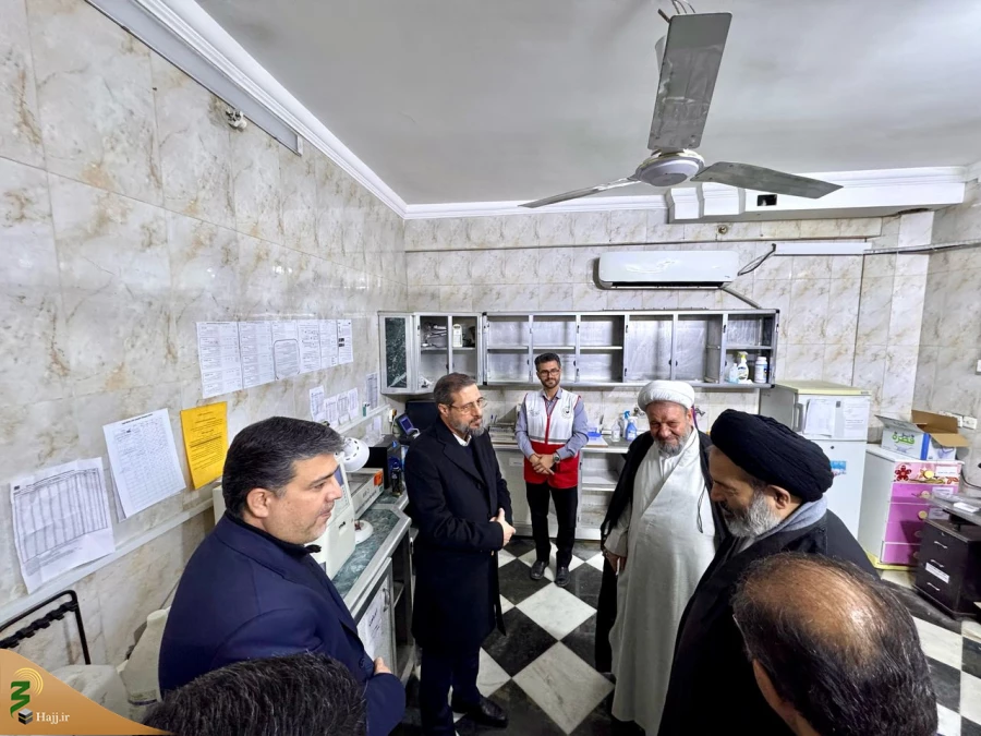بازدید مسئولان حوزه حج و زیارت از مرکز پزشکی هلال احمر در عراق 5