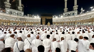 یکدستی سفیدپوشان در صحن مسجدالحرام؛ 

تجلی خلوص و یکپارچگی در خانه خدا 2