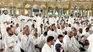 یکدستی سفیدپوشان در صحن مسجدالحرام؛ 

تجلی خلوص و یکپارچگی در خانه خدا 3