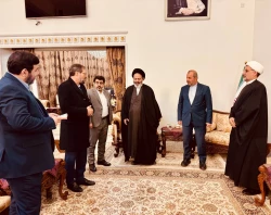 دیدار نماینده ولی فقیه در امور حج و زیارت با سفیر ایران در عراق برای پیگیری خدمات بیشتر به زائرین 4