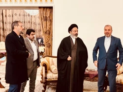 دیدار نماینده ولی فقیه در امور حج و زیارت با سفیر ایران در عراق برای پیگیری خدمات بیشتر به زائرین 6