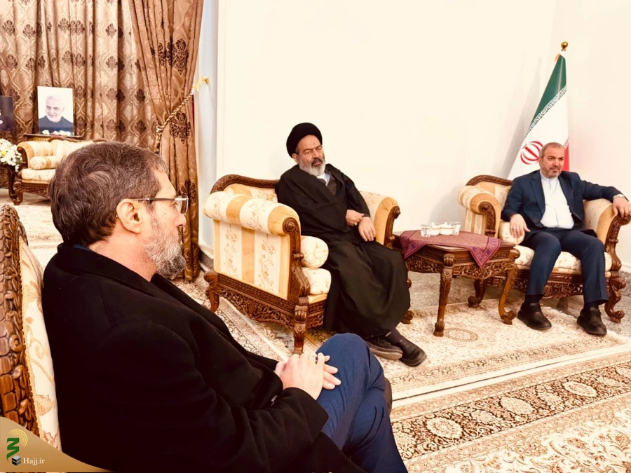 دیدار نماینده ولی فقیه در امور حج و زیارت با سفیر ایران در عراق برای پیگیری خدمات بیشتر به زائرین 12