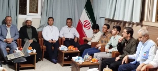 دیدار صمیمانه نخبگان عمره دانش‌آموزی با مسئول دفتر بعثه رهبری در مدینه 2