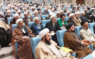 تشریح برنامه‌های فرهنگی، آموزشی

همایش سراسری روحانیون حج تمتع ۱۴۰۴ در قم برگزار شد 2