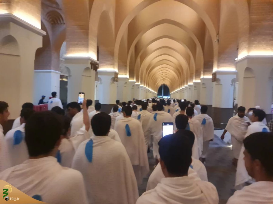 وداع آخرین کاروان دانش‌آموزی با مدینه؛ دانش آموزان راهی مکه مکرمه شدند 12