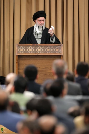 محفل انس با قرآن کریم در حضور رهبر معظم انقلاب 44